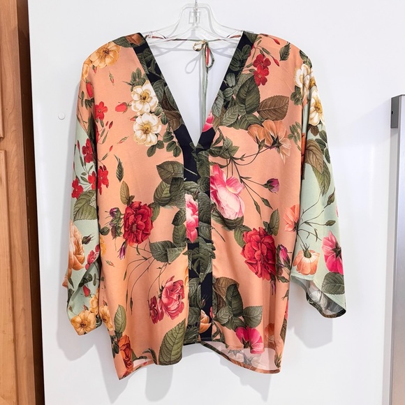Farm Rio Anthropologie Floral Viscose Kimono Style Blouse Small - Picture 6 of 12
